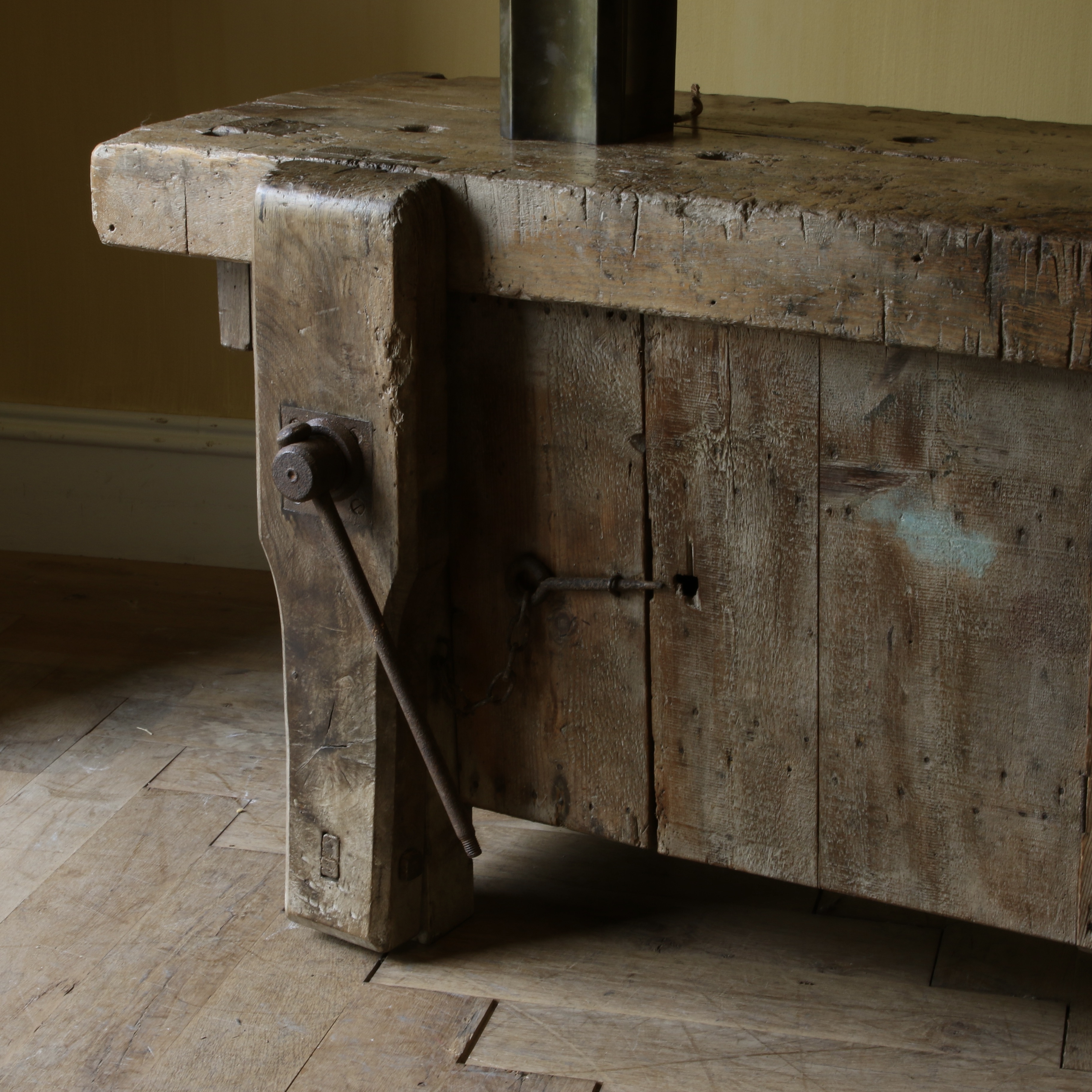 French Workbench